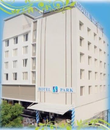 Hotel-S-Park Khammam エクステリア 写真