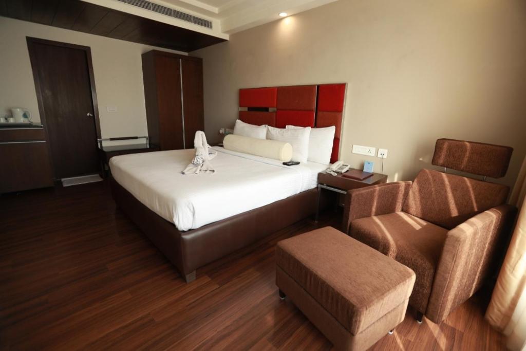 Hotel-S-Park Khammam エクステリア 写真